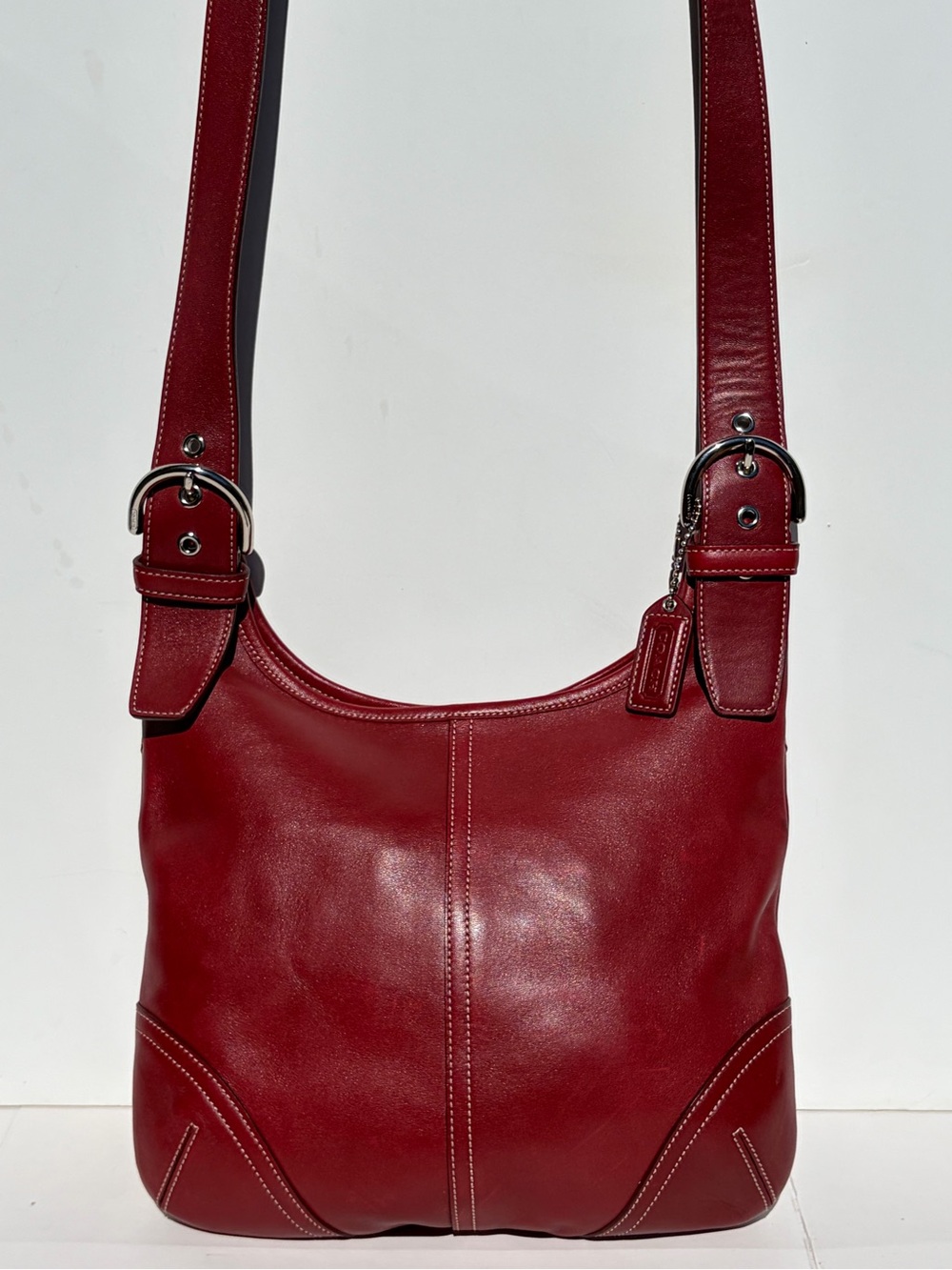 Vintage Coach Soho 9549 Red Leather Slim Hippie Hobo Shoulder Bag Purse Y2K 00s